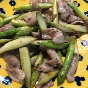 アスパラときのこと豚肉の醤油炒め